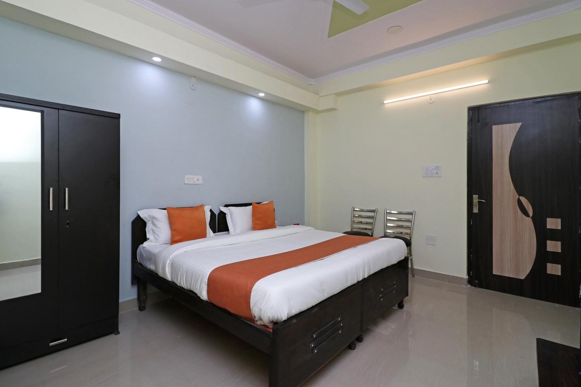 Hotel O Pearl Residency Yeni Delhi Dış mekan fotoğraf