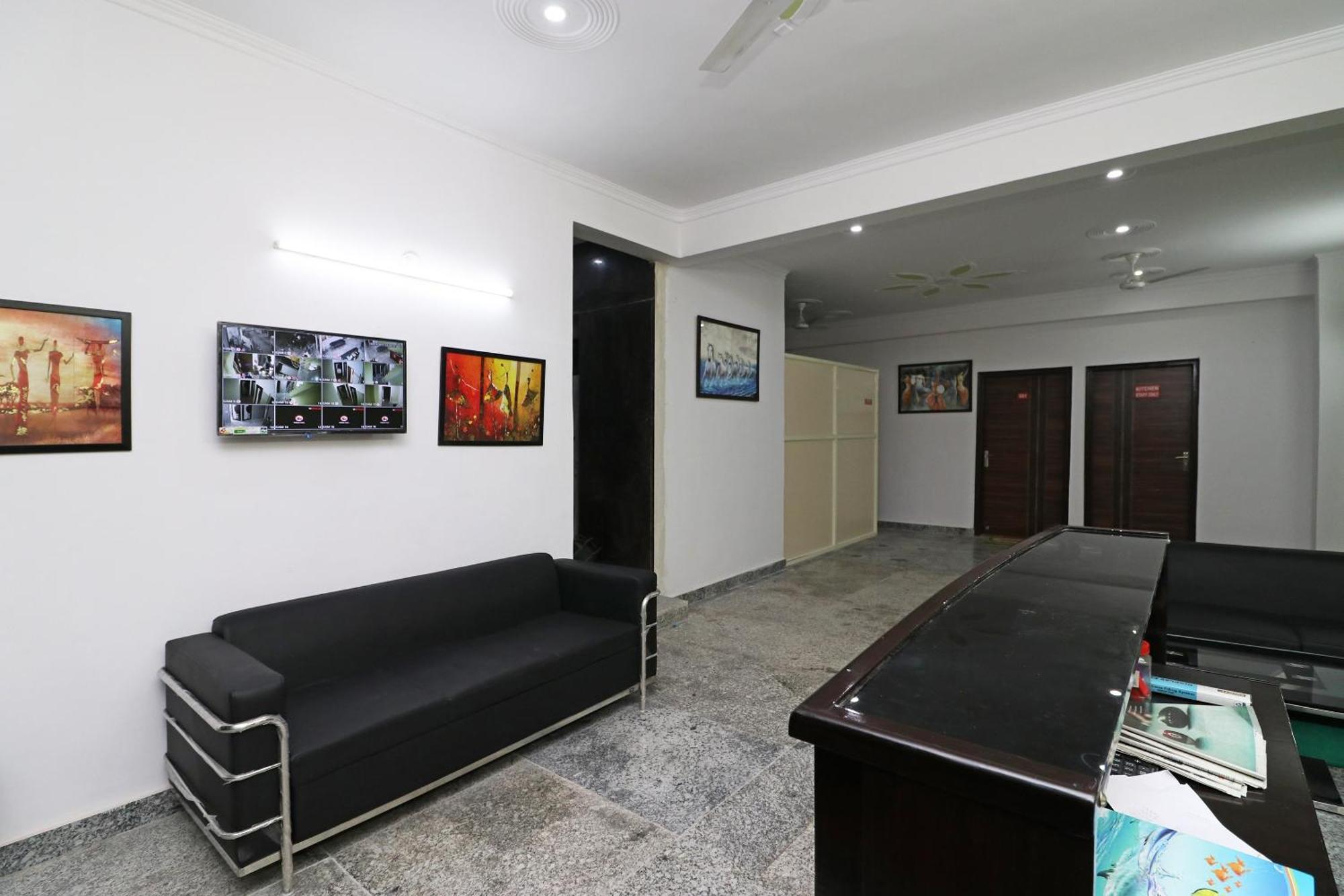 Hotel O Pearl Residency Yeni Delhi Dış mekan fotoğraf