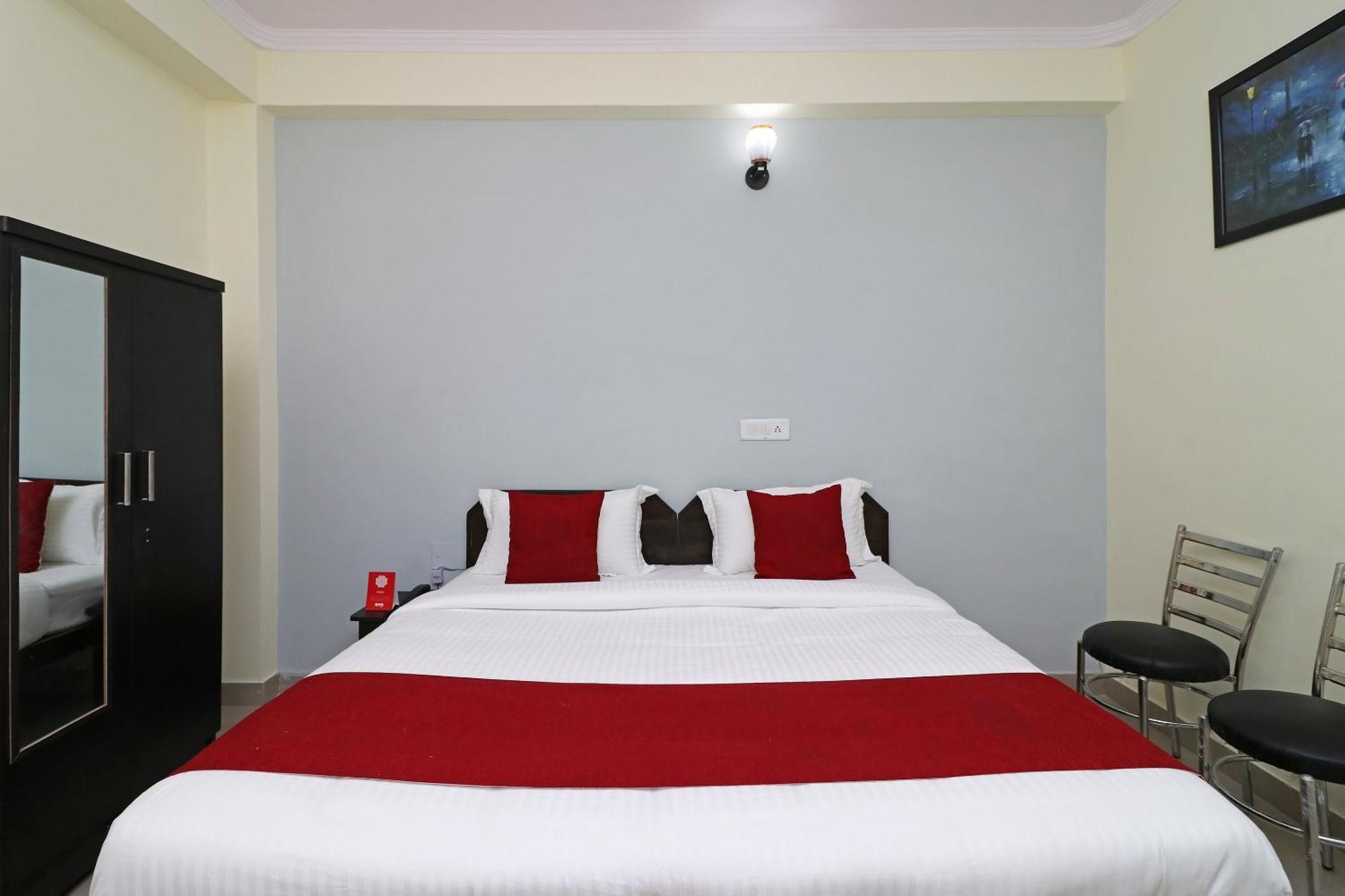 Hotel O Pearl Residency Yeni Delhi Dış mekan fotoğraf